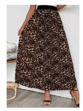 New Leopard Pleated Maxi Skirt